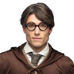 Čarodejník Harry s okuliarmi na párty